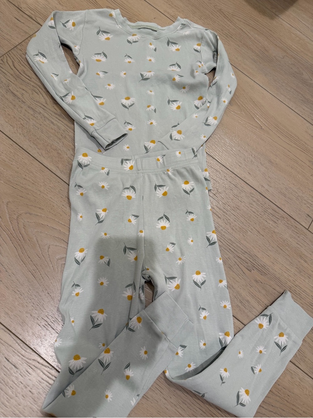 Petit Lem Girls Daisy Print Pajamas Set Long Sleeve
